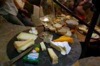 La-Cave-Cotignac-Didier-wine-cheese-masterclass-004